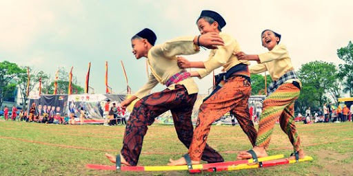 Game sebagai Arena Pengembangan Keputusan dan Adaptasi